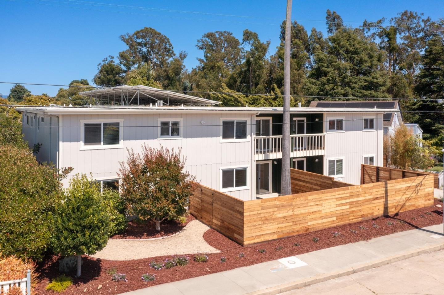Detail Gallery Image 3 of 42 For 214 S Branciforte Ave, Santa Cruz,  CA 95062 - – Beds | – Baths