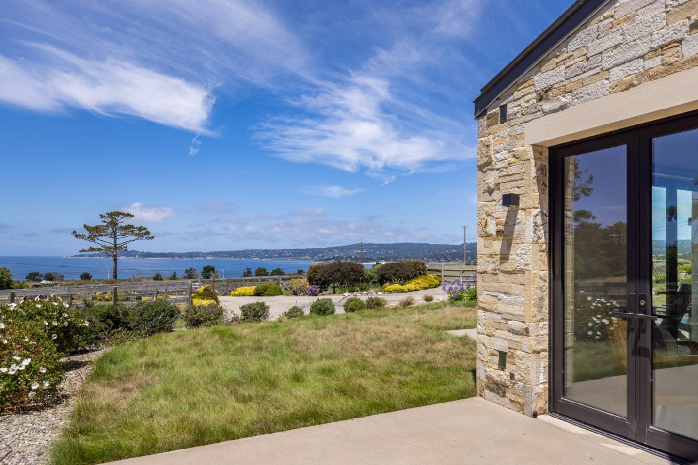 Detail Gallery Image 17 of 33 For 53 Riley Ranch Rd, Carmel,  CA 93923 - 4 Beds | 3/1 Baths