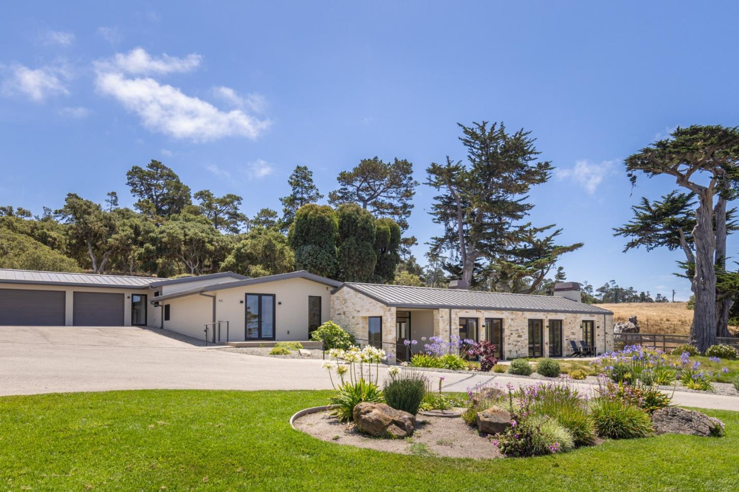 Detail Gallery Image 5 of 33 For 53 Riley Ranch Rd, Carmel,  CA 93923 - 4 Beds | 3/1 Baths