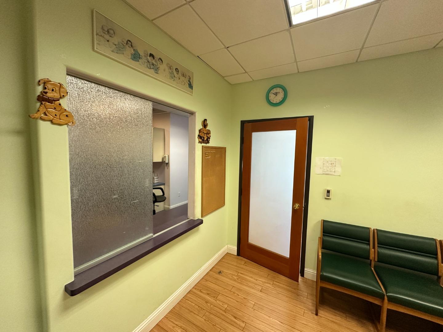 Detail Gallery Image 10 of 19 For 200 Jose Figueres Ave #220,  San Jose,  CA 95116 - – Beds | – Baths