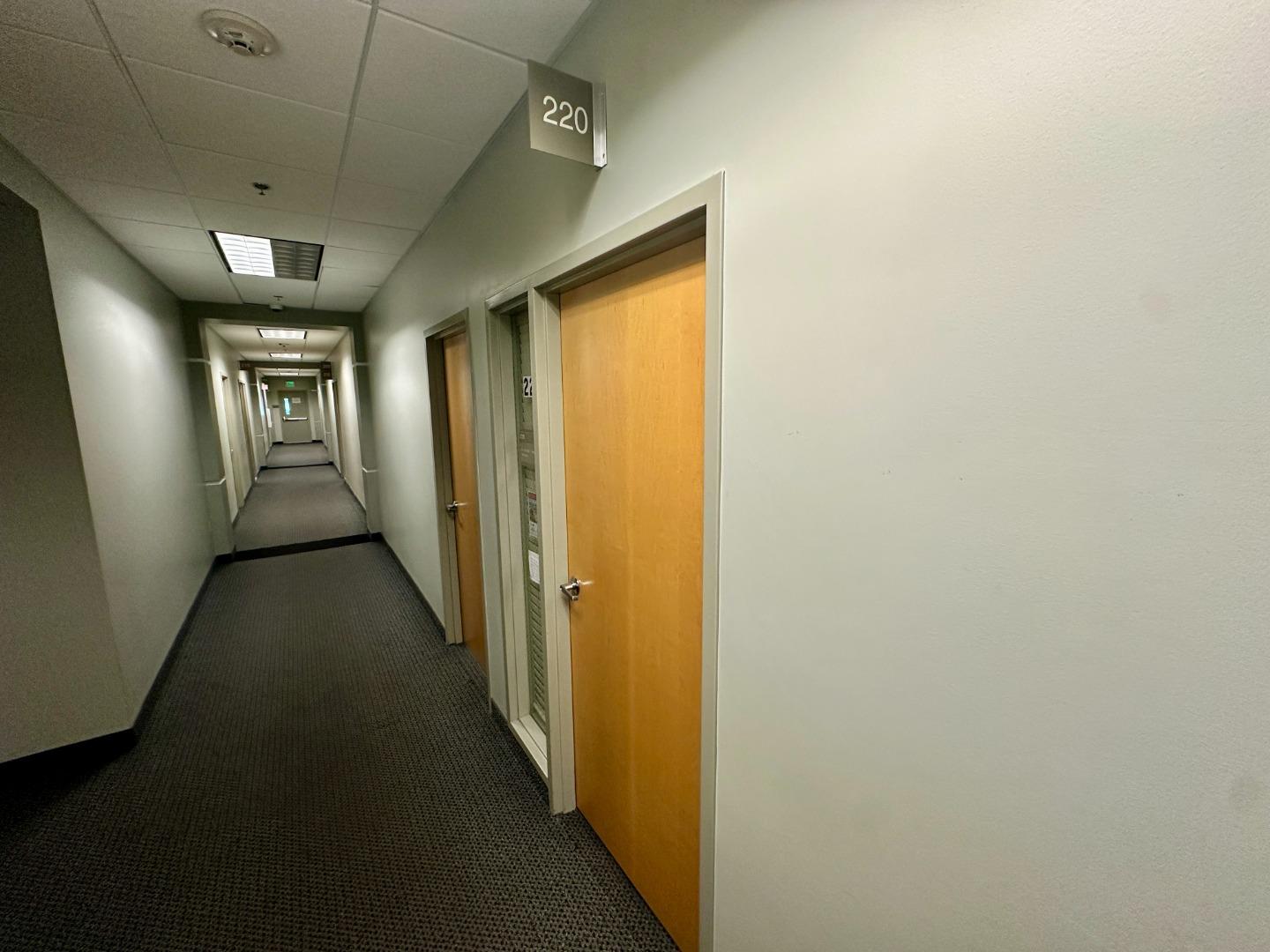 Detail Gallery Image 7 of 19 For 200 Jose Figueres Ave #220,  San Jose,  CA 95116 - – Beds | – Baths