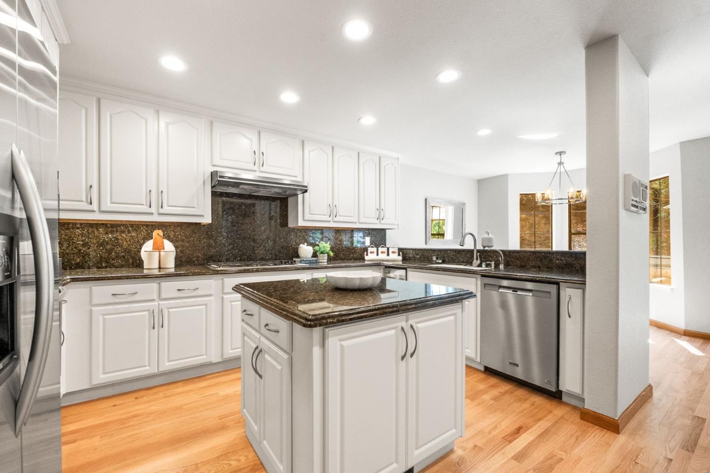 Detail Gallery Image 16 of 54 For 1284 Mokelumne Pl, San Jose,  CA 95120 - 3 Beds | 3 Baths