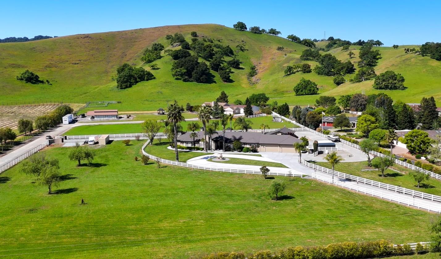 Detail Gallery Image 50 of 53 For 12755 Santa Teresa Blvd, San Martin,  CA 95046 - 5 Beds | 4 Baths