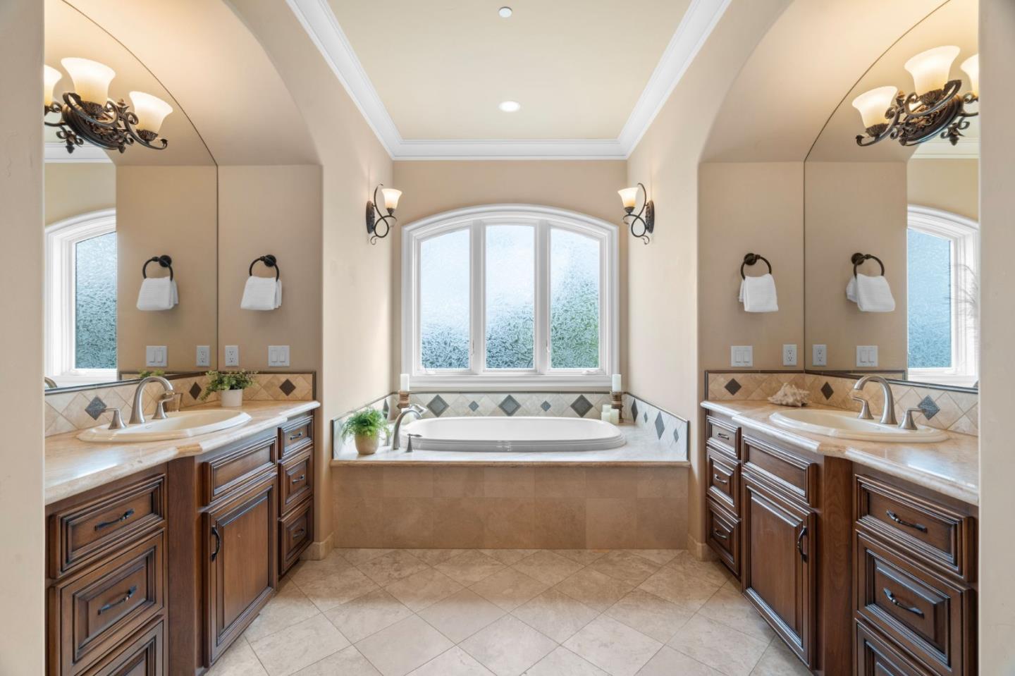 Detail Gallery Image 30 of 92 For 2302 Hoya Ln, Gilroy,  CA 95020 - 4 Beds | 3/1 Baths