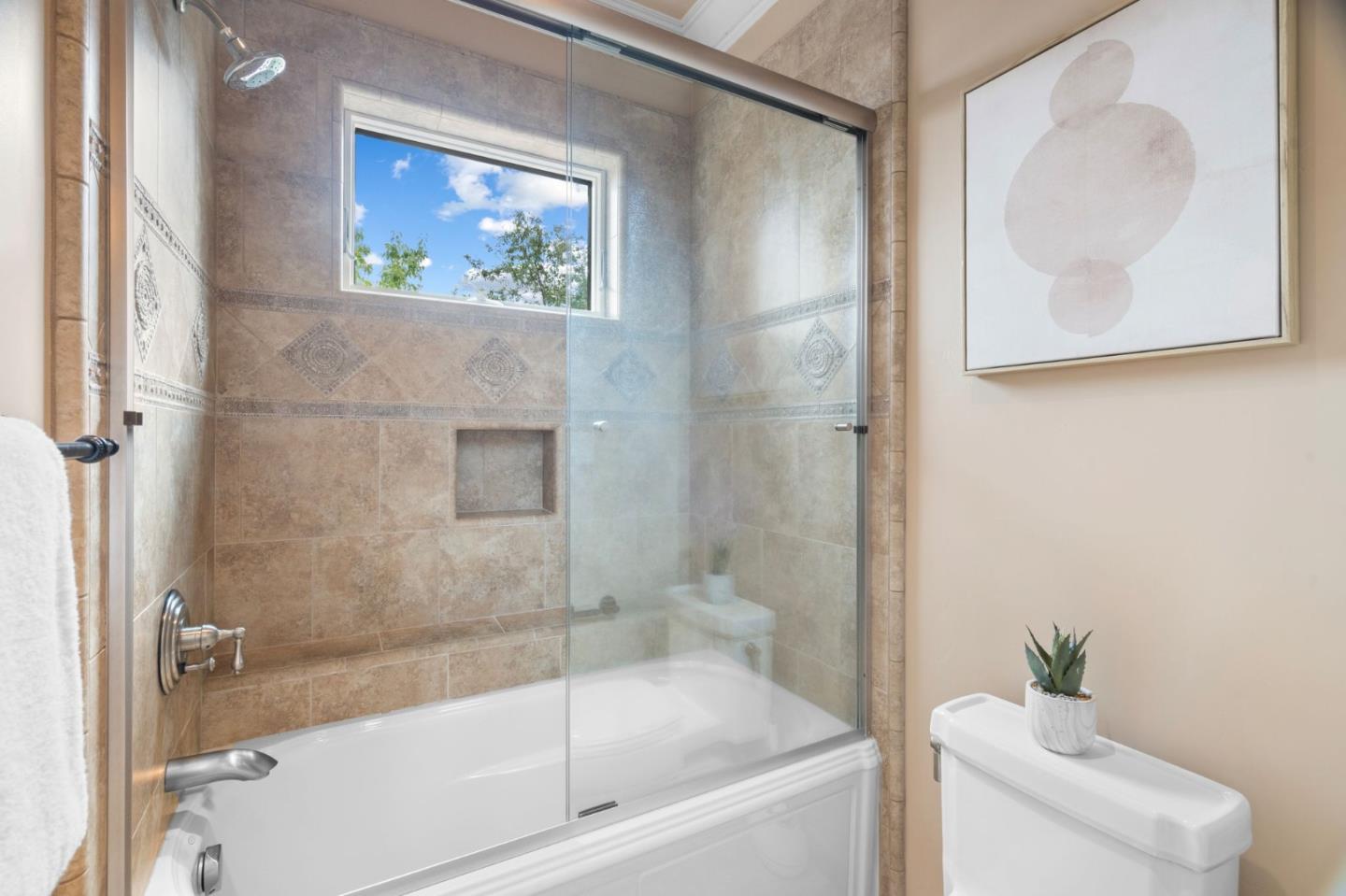 Detail Gallery Image 40 of 92 For 2302 Hoya Ln, Gilroy,  CA 95020 - 4 Beds | 3/1 Baths