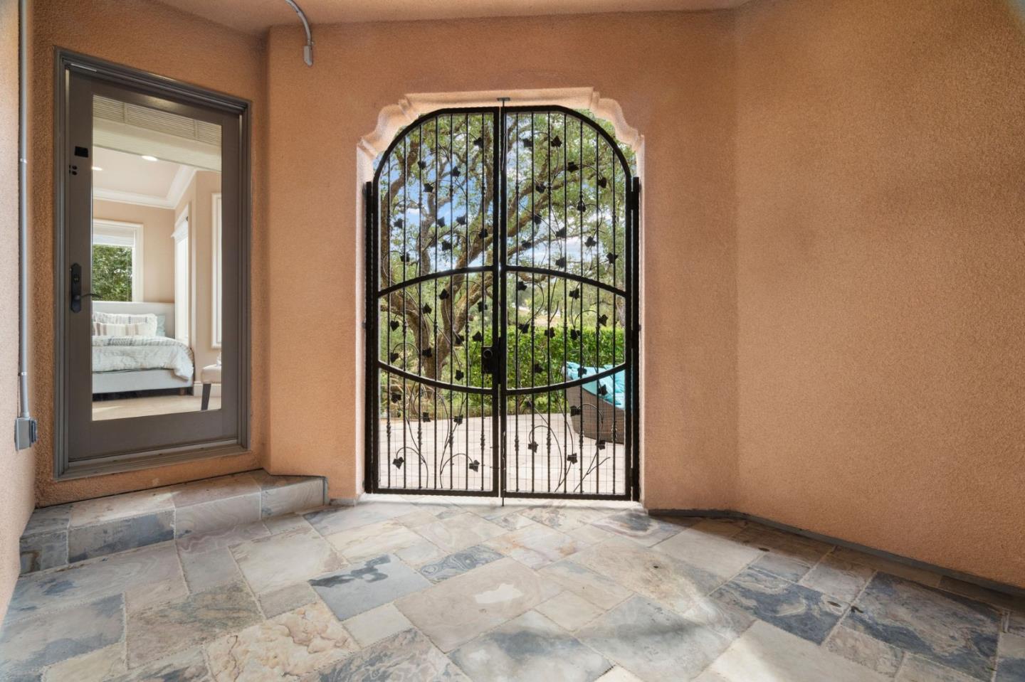 Detail Gallery Image 48 of 92 For 2302 Hoya Ln, Gilroy,  CA 95020 - 4 Beds | 3/1 Baths