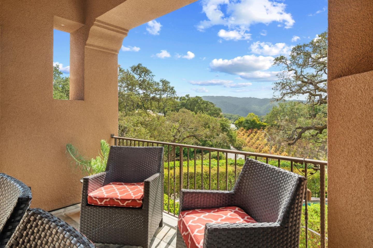 Detail Gallery Image 52 of 92 For 2302 Hoya Ln, Gilroy,  CA 95020 - 4 Beds | 3/1 Baths