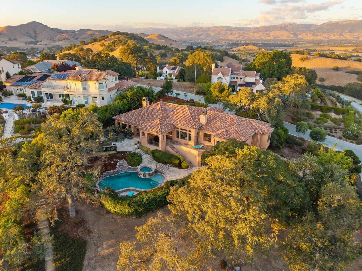 Detail Gallery Image 86 of 92 For 2302 Hoya Ln, Gilroy,  CA 95020 - 4 Beds | 3/1 Baths