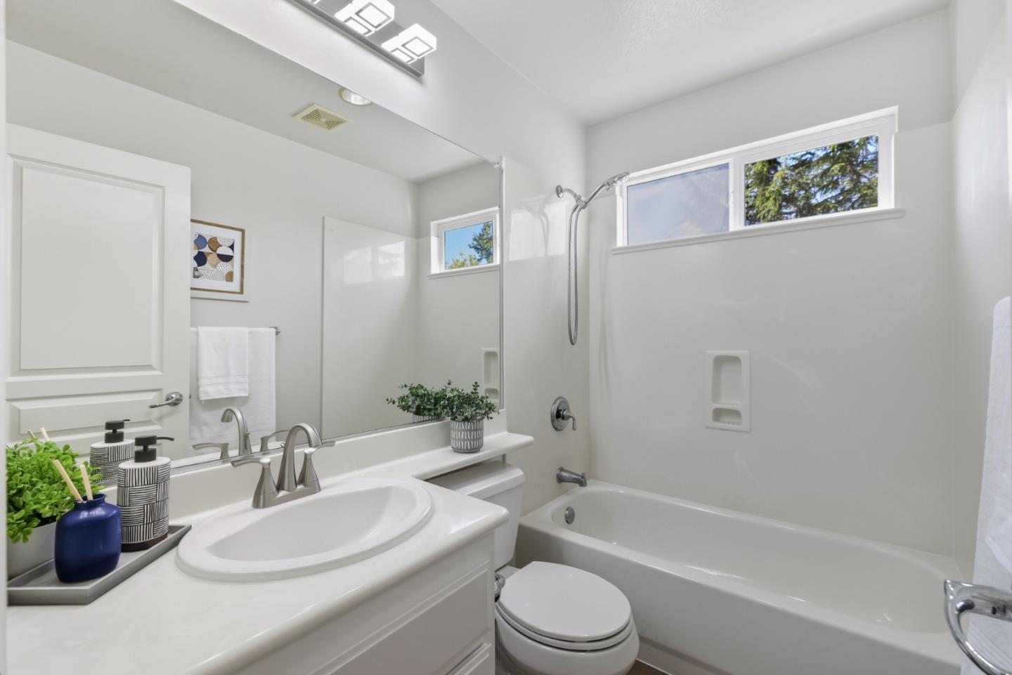 Detail Gallery Image 23 of 35 For 4226 Tobin Cir, Santa Clara,  CA 95054 - 3 Beds | 3/1 Baths