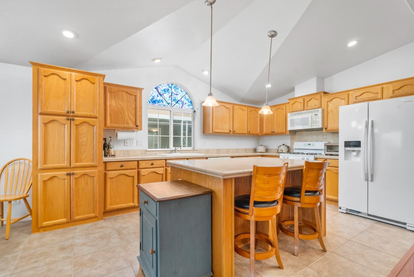 Detail Gallery Image 8 of 19 For 1085 Tasman Dr #496,  Sunnyvale,  CA 94089 - 3 Beds | 2 Baths