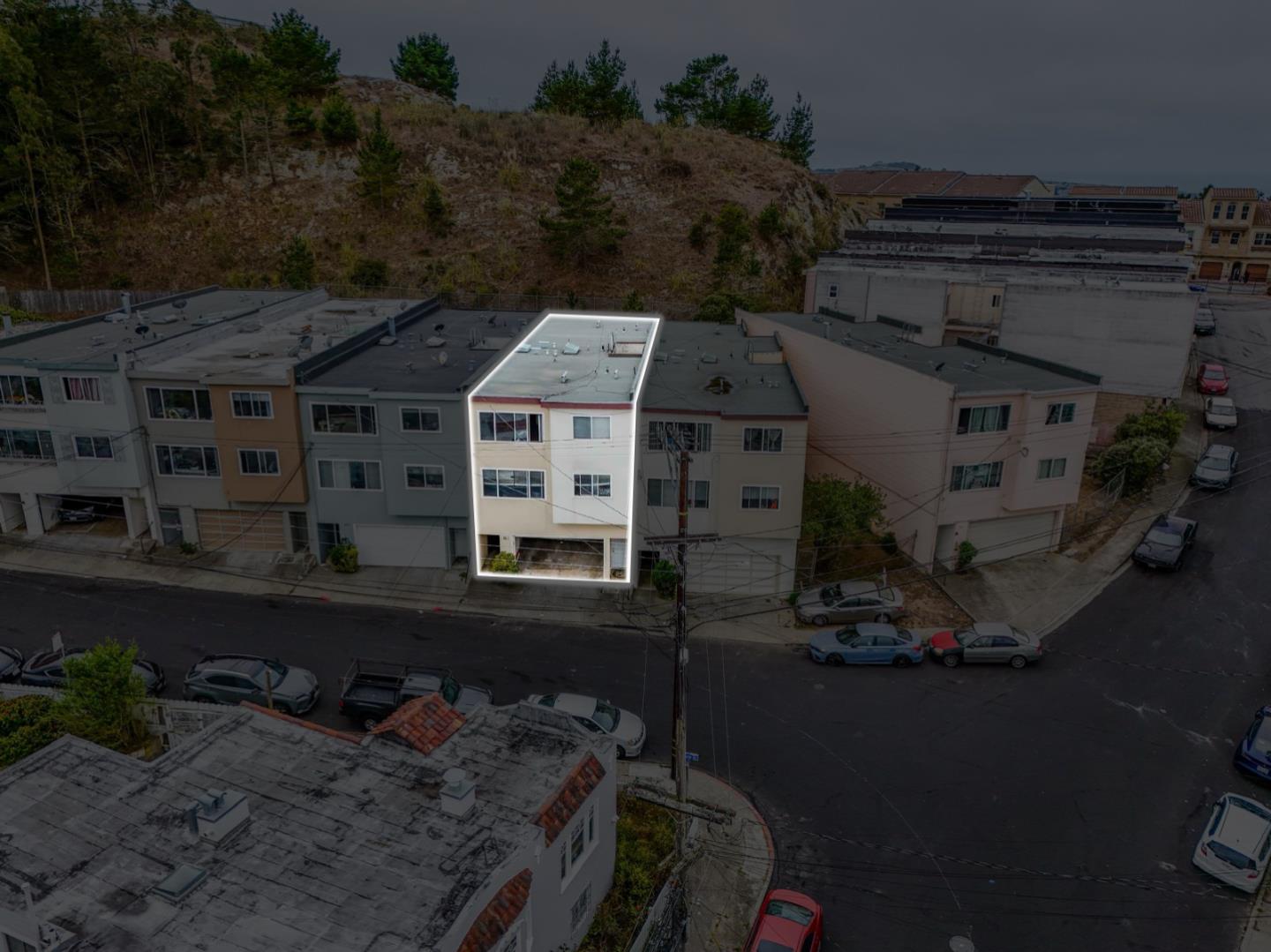 Detail Gallery Image 3 of 3 For 891 Bellevue Ave, Daly City,  CA 94014 - – Beds | – Baths