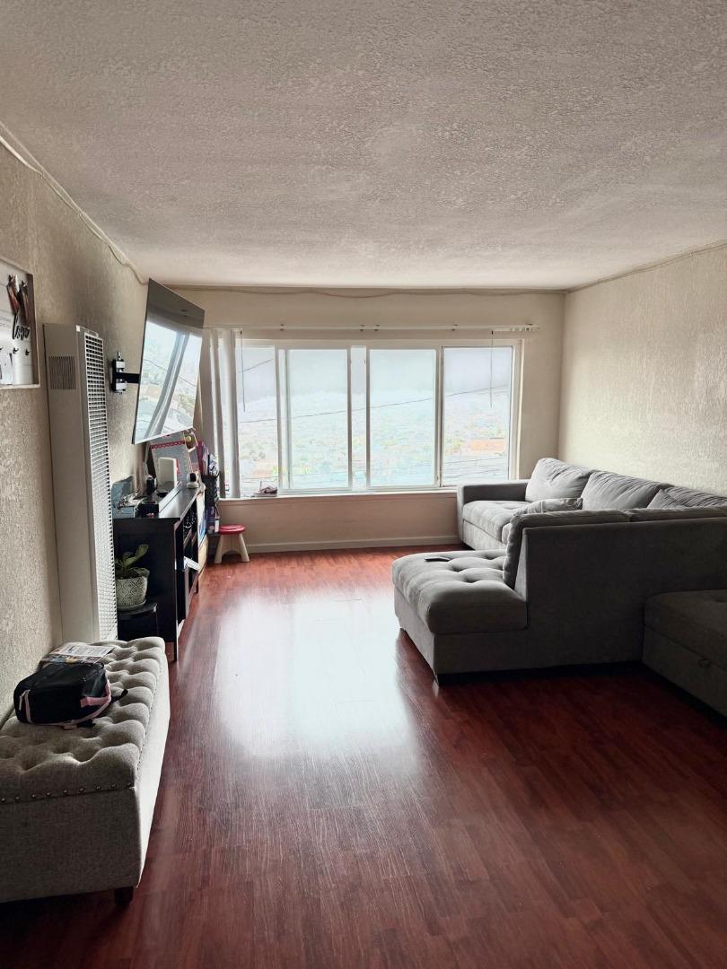 Detail Gallery Image 9 of 11 For 891 Bellevue Ave, Daly City,  CA 94014 - – Beds | – Baths