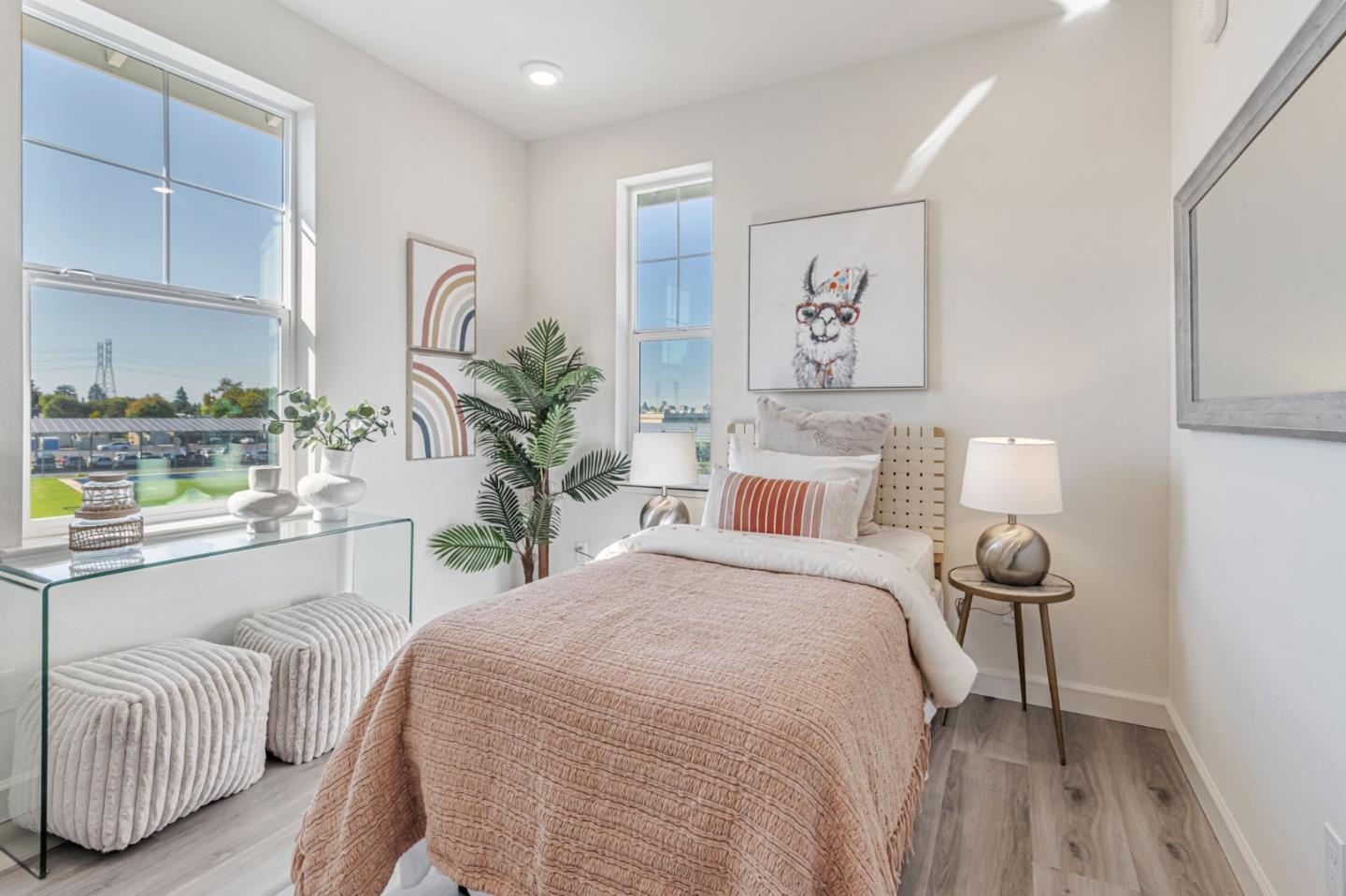Detail Gallery Image 17 of 26 For 535 San Lorenzo Ter #6,  Sunnyvale,  CA 94085 - 4 Beds | 3/1 Baths
