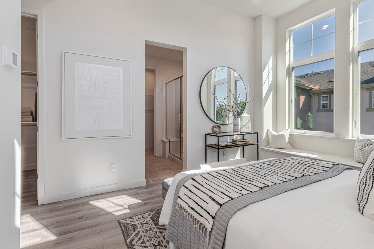 Detail Gallery Image 20 of 26 For 535 San Lorenzo Ter #6,  Sunnyvale,  CA 94085 - 4 Beds | 3/1 Baths