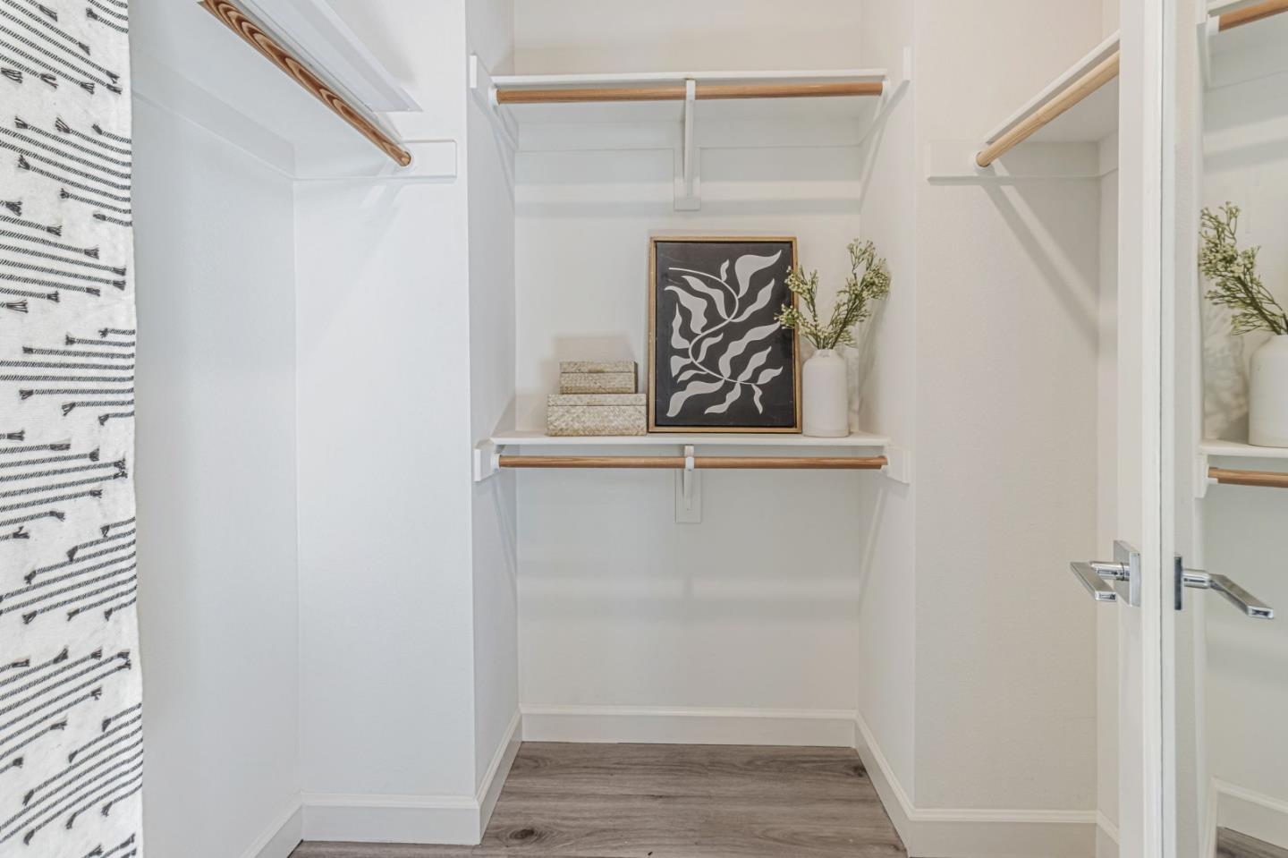 Detail Gallery Image 21 of 26 For 535 San Lorenzo Ter #6,  Sunnyvale,  CA 94085 - 4 Beds | 3/1 Baths