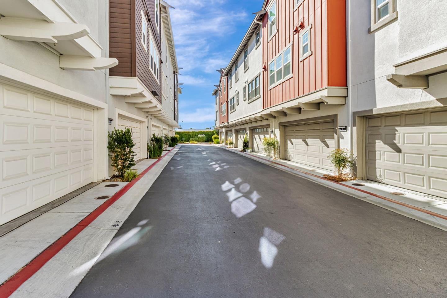 Detail Gallery Image 26 of 26 For 535 San Lorenzo Ter #6,  Sunnyvale,  CA 94085 - 4 Beds | 3/1 Baths