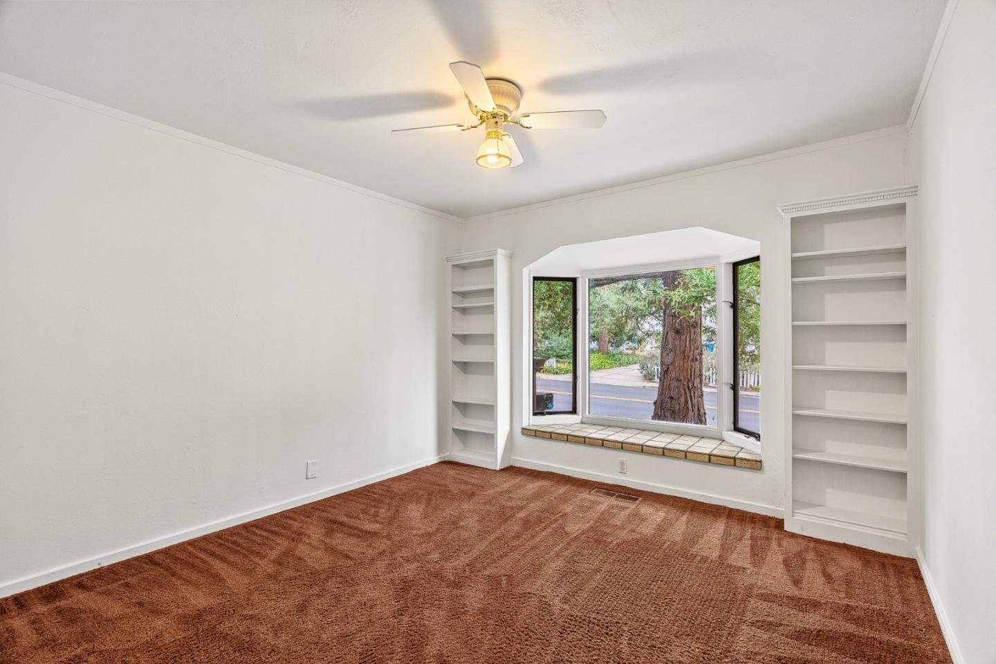 Detail Gallery Image 12 of 54 For 2825 Hopkins Ave, Redwood City,  CA 94062 - 5 Beds | 3/1 Baths