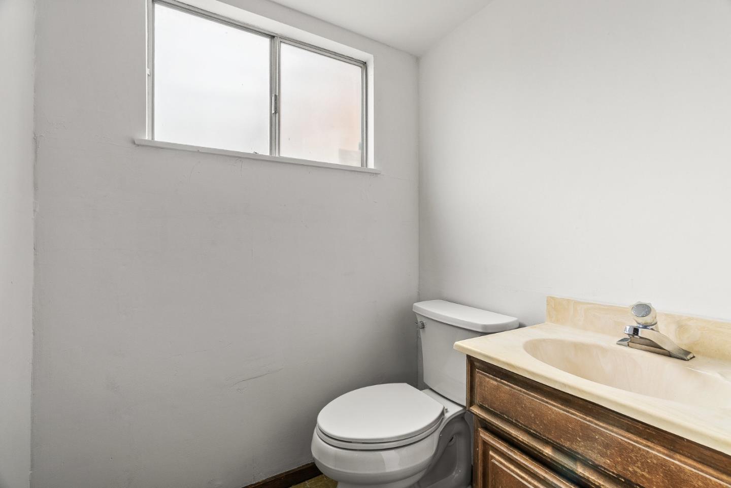 Detail Gallery Image 23 of 54 For 2825 Hopkins Ave, Redwood City,  CA 94062 - 5 Beds | 3/1 Baths