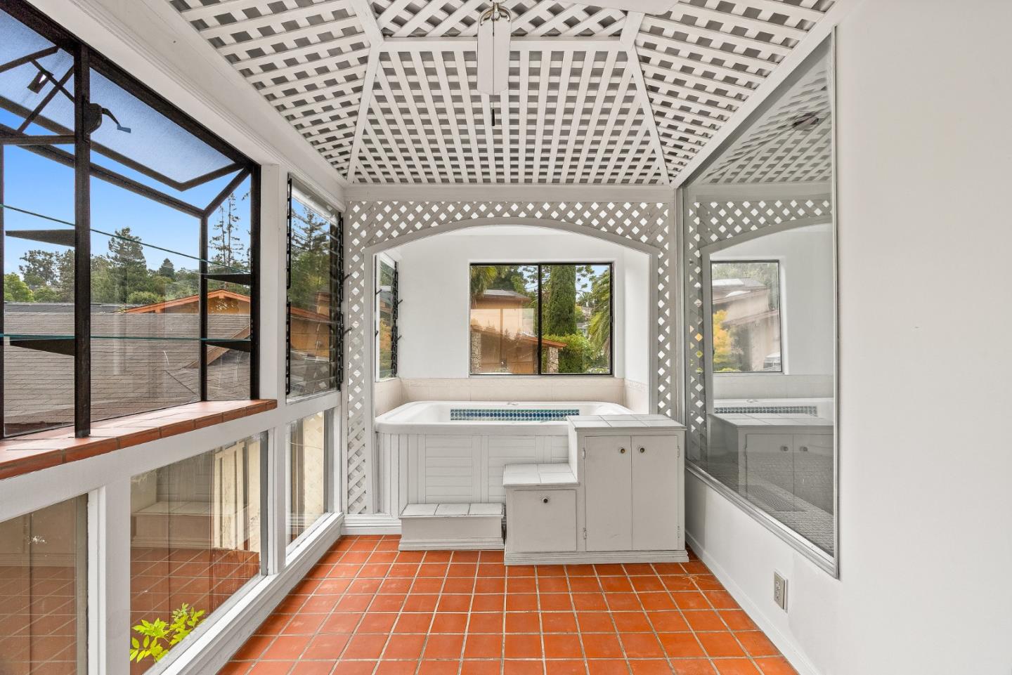 Detail Gallery Image 36 of 54 For 2825 Hopkins Ave, Redwood City,  CA 94062 - 5 Beds | 3/1 Baths