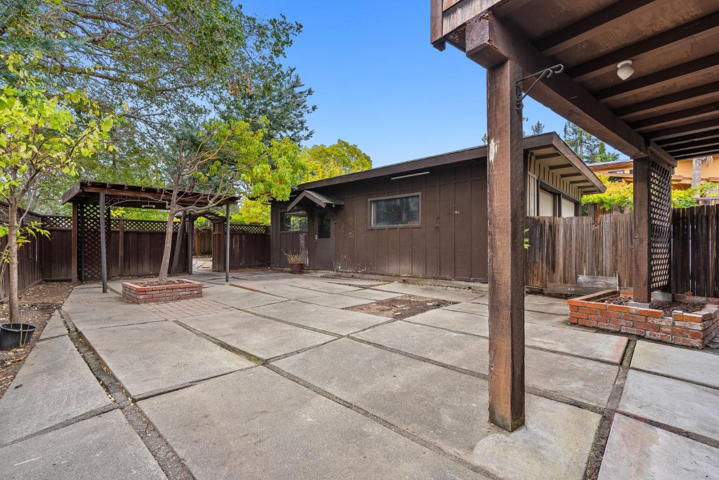 Detail Gallery Image 39 of 54 For 2825 Hopkins Ave, Redwood City,  CA 94062 - 5 Beds | 3/1 Baths