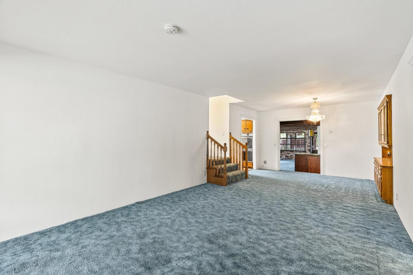 Detail Gallery Image 7 of 54 For 2825 Hopkins Ave, Redwood City,  CA 94062 - 5 Beds | 3/1 Baths