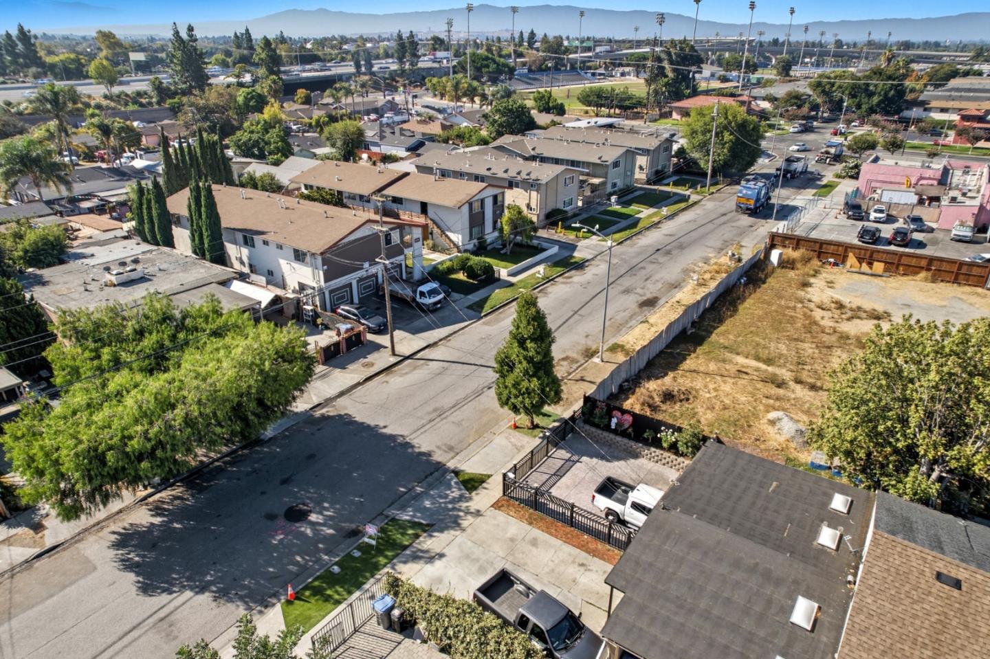 Detail Gallery Image 44 of 48 For 1829 Lavonne Ave, San Jose,  CA 95116 - 3 Beds | 2 Baths