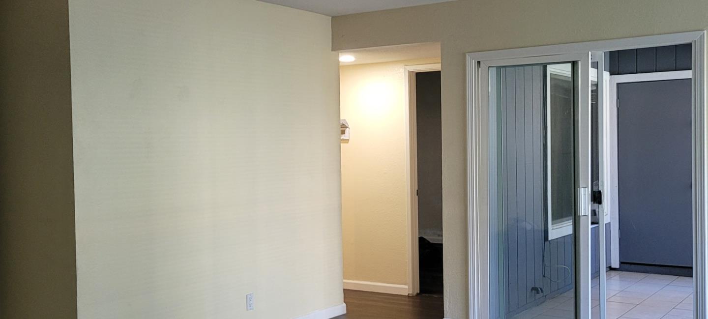 Detail Gallery Image 14 of 27 For 96 Rancho Dr #B,  San Jose,  CA 95111 - 2 Beds | 2 Baths