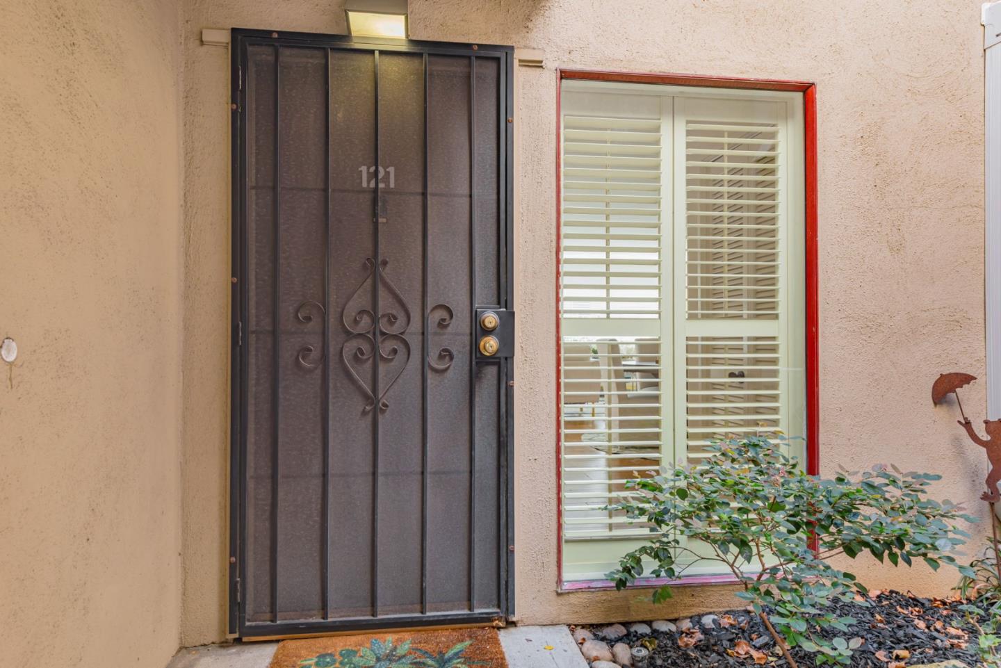 Detail Gallery Image 2 of 35 For 443 Alberto Way #B121,  Los Gatos,  CA 95032 - 2 Beds | 2 Baths