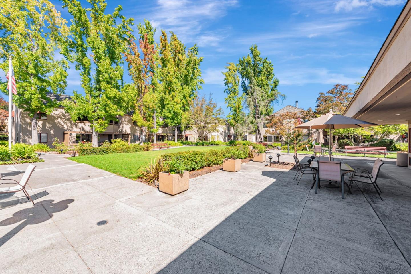 Detail Gallery Image 28 of 35 For 443 Alberto Way #B121,  Los Gatos,  CA 95032 - 2 Beds | 2 Baths