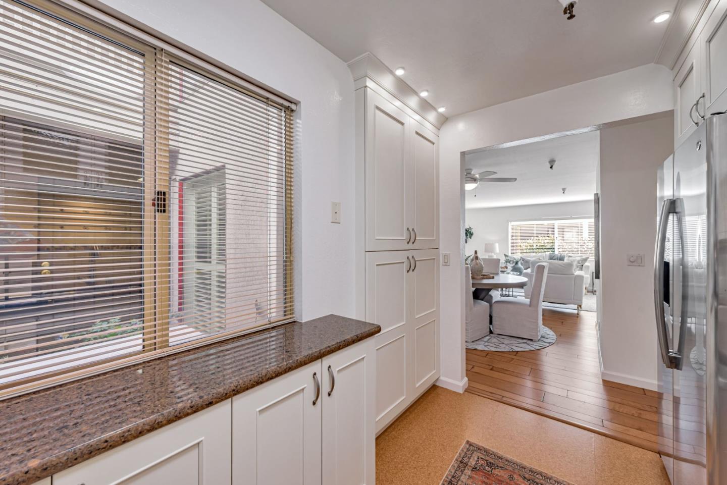 Detail Gallery Image 9 of 35 For 443 Alberto Way #B121,  Los Gatos,  CA 95032 - 2 Beds | 2 Baths