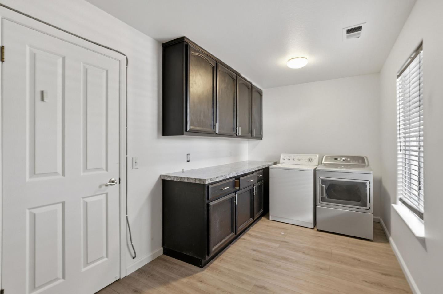 Detail Gallery Image 27 of 31 For 1680 El Camino De Vida, Hollister,  CA 95023 - 3 Beds | 2 Baths