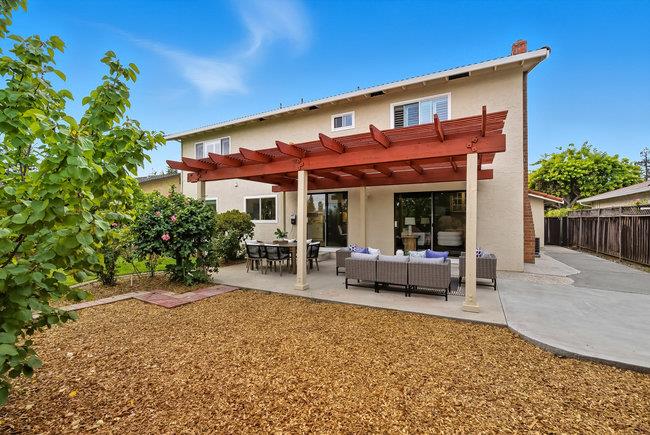 Detail Gallery Image 33 of 40 For 21035 Lauretta Dr, Cupertino,  CA 95014 - 4 Beds | 2/1 Baths
