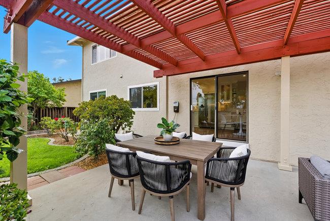 Detail Gallery Image 34 of 40 For 21035 Lauretta Dr, Cupertino,  CA 95014 - 4 Beds | 2/1 Baths