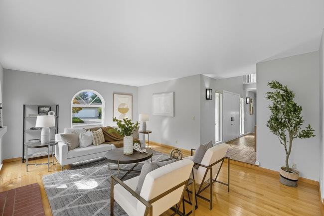 Detail Gallery Image 7 of 40 For 21035 Lauretta Dr, Cupertino,  CA 95014 - 4 Beds | 2/1 Baths