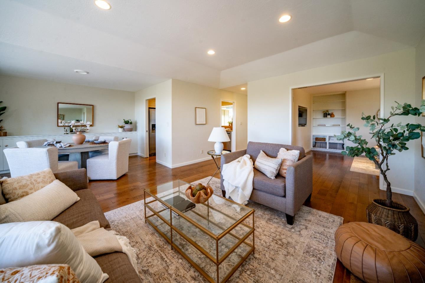 Detail Gallery Image 3 of 47 For 27 Del Mesa Carmel, Carmel,  CA 93923 - 2 Beds | 2 Baths