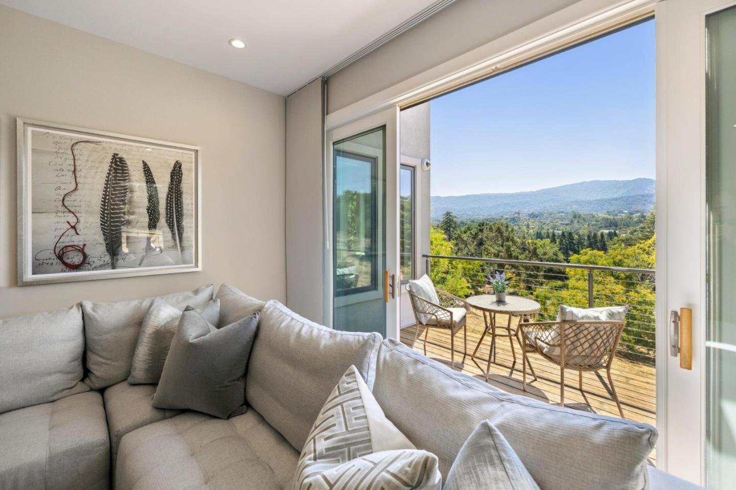 Detail Gallery Image 32 of 57 For 24580 Ruth Lee Ct, Los Altos,  CA 94024 - 5 Beds | 4/1 Baths