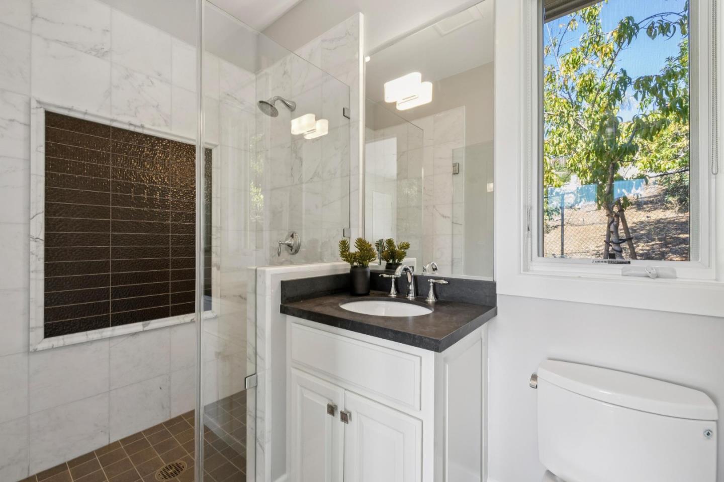 Detail Gallery Image 44 of 57 For 24580 Ruth Lee Ct, Los Altos,  CA 94024 - 5 Beds | 4/1 Baths