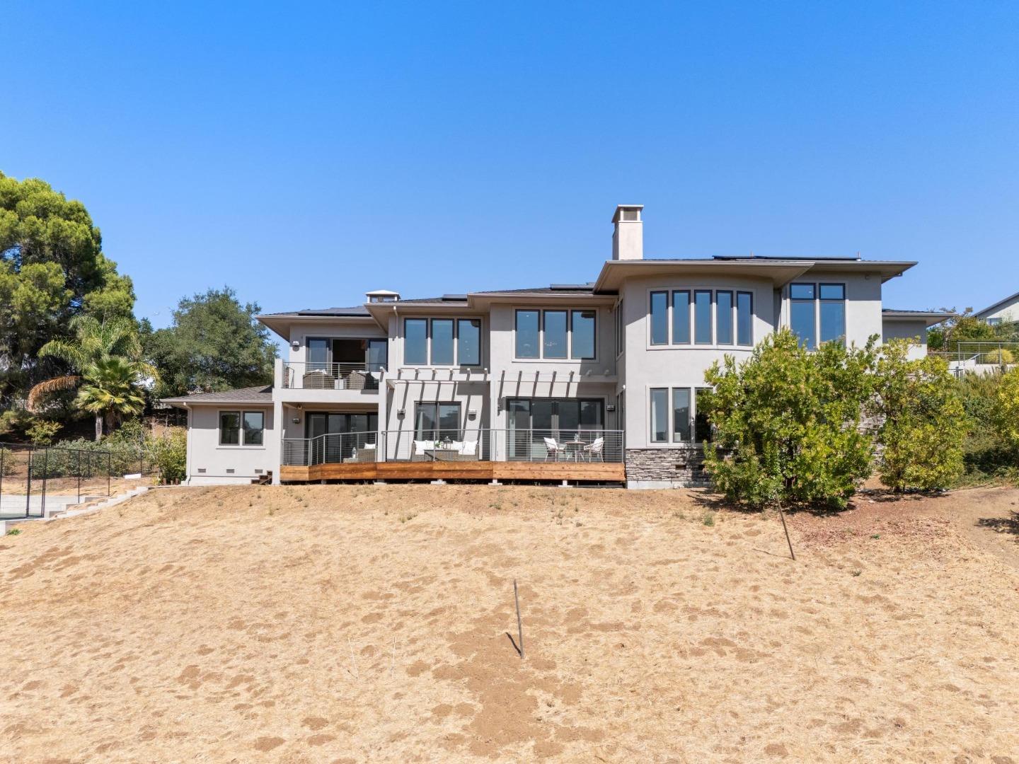 Detail Gallery Image 52 of 57 For 24580 Ruth Lee Ct, Los Altos,  CA 94024 - 5 Beds | 4/1 Baths