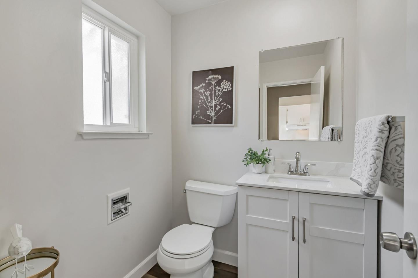 Detail Gallery Image 12 of 28 For 836 Pomeroy Ave #70,  Santa Clara,  CA 95051 - 2 Beds | 1/1 Baths