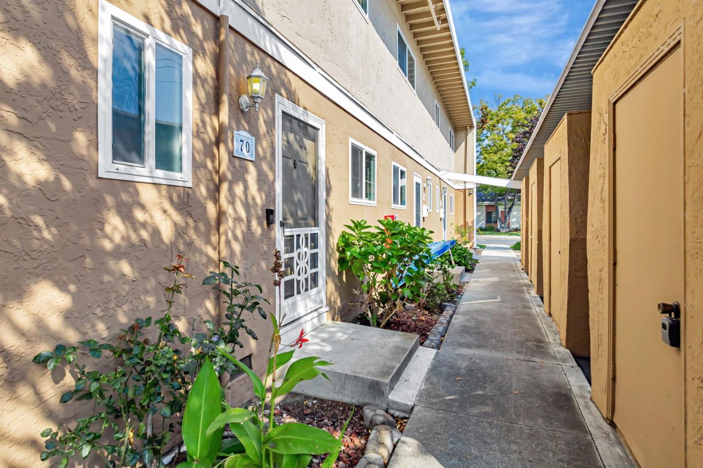 Detail Gallery Image 24 of 28 For 836 Pomeroy Ave #70,  Santa Clara,  CA 95051 - 2 Beds | 1/1 Baths
