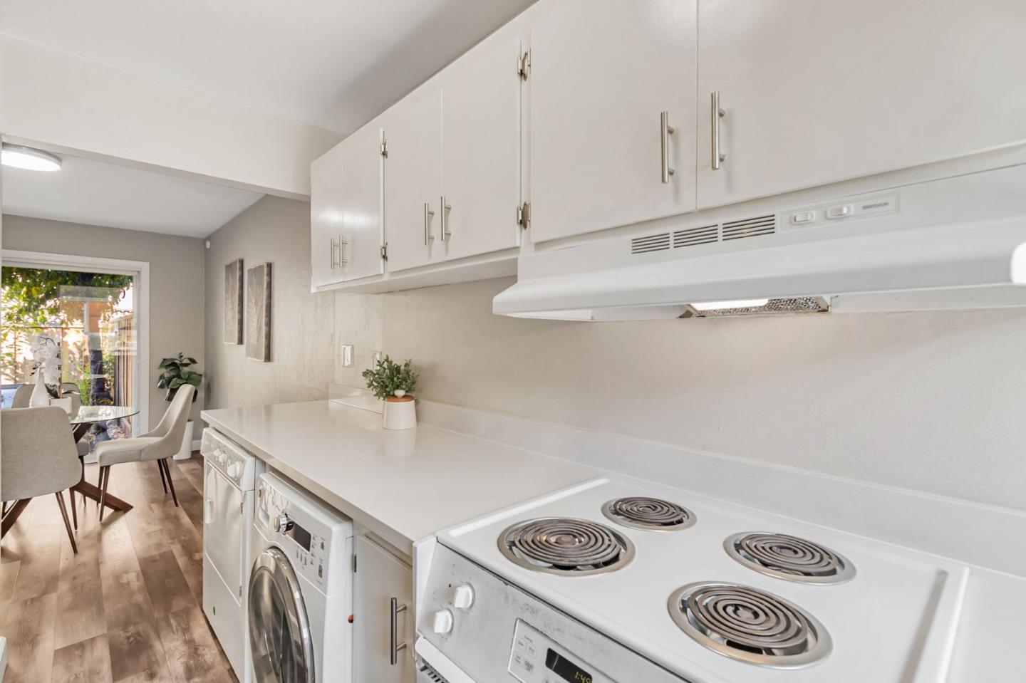 Detail Gallery Image 9 of 28 For 836 Pomeroy Ave #70,  Santa Clara,  CA 95051 - 2 Beds | 1/1 Baths