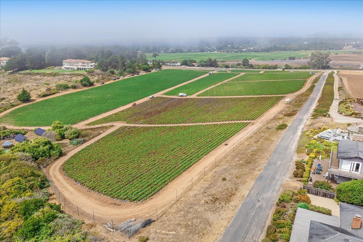 Detail Gallery Image 3 of 94 For 405 Heather Point and 390 Heather Point Ln, Watsonville,  CA 95076 - 4 Beds | 4/1 Baths