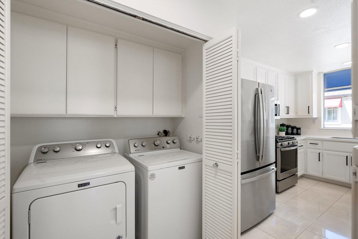 Detail Gallery Image 13 of 41 For 700 Baltic Cir #732,  Redwood Shores,  CA 94065 - 2 Beds | 2/1 Baths