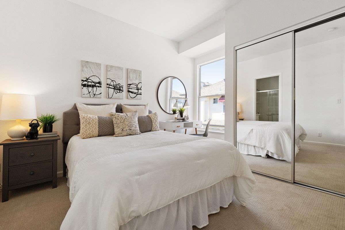 Detail Gallery Image 24 of 41 For 700 Baltic Cir #732,  Redwood Shores,  CA 94065 - 2 Beds | 2/1 Baths