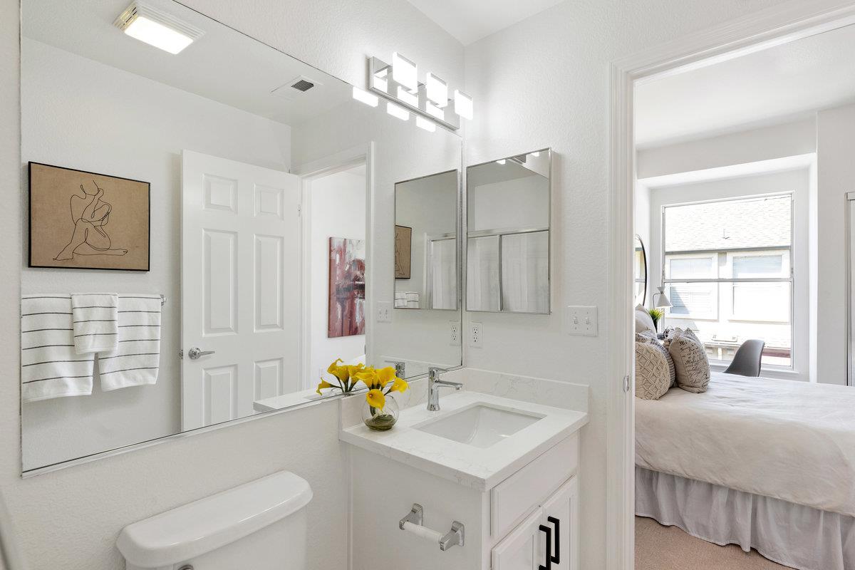 Detail Gallery Image 28 of 41 For 700 Baltic Cir #732,  Redwood Shores,  CA 94065 - 2 Beds | 2/1 Baths