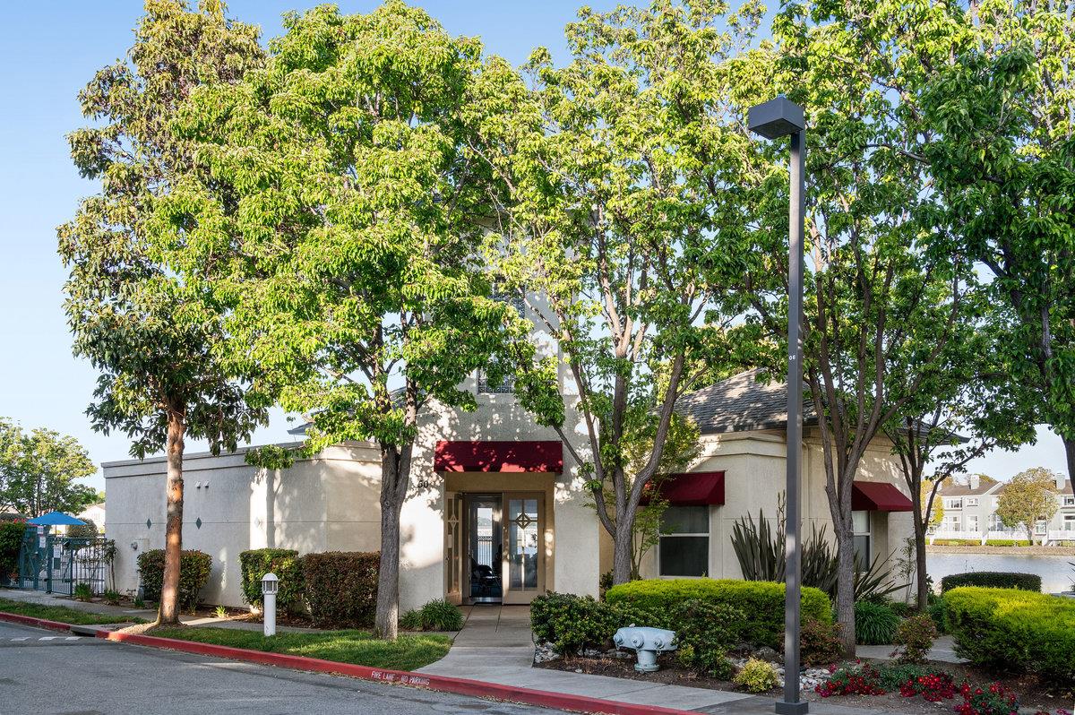 Detail Gallery Image 35 of 41 For 700 Baltic Cir #732,  Redwood Shores,  CA 94065 - 2 Beds | 2/1 Baths