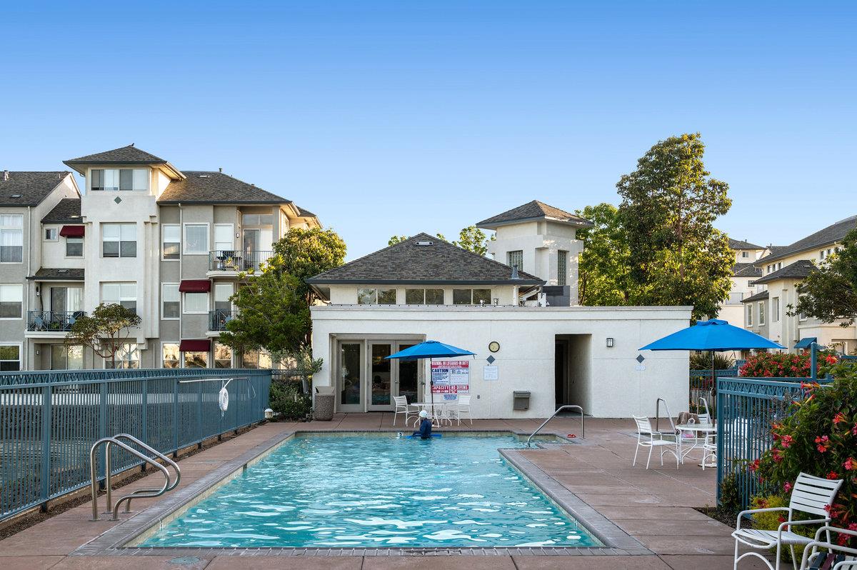 Detail Gallery Image 36 of 41 For 700 Baltic Cir #732,  Redwood Shores,  CA 94065 - 2 Beds | 2/1 Baths