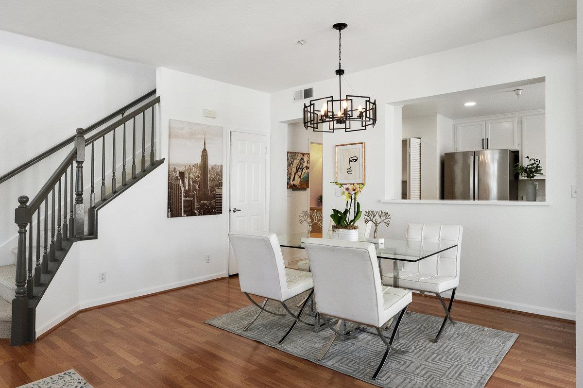 Detail Gallery Image 6 of 41 For 700 Baltic Cir #732,  Redwood Shores,  CA 94065 - 2 Beds | 2/1 Baths