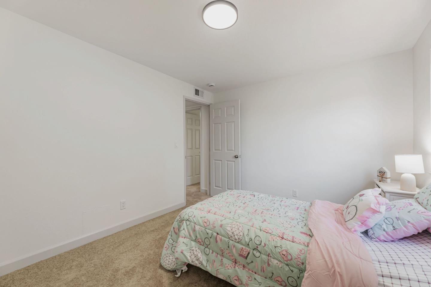 Detail Gallery Image 27 of 38 For 277 Dondero Way, San Jose,  CA 95119 - 5 Beds | 2/1 Baths
