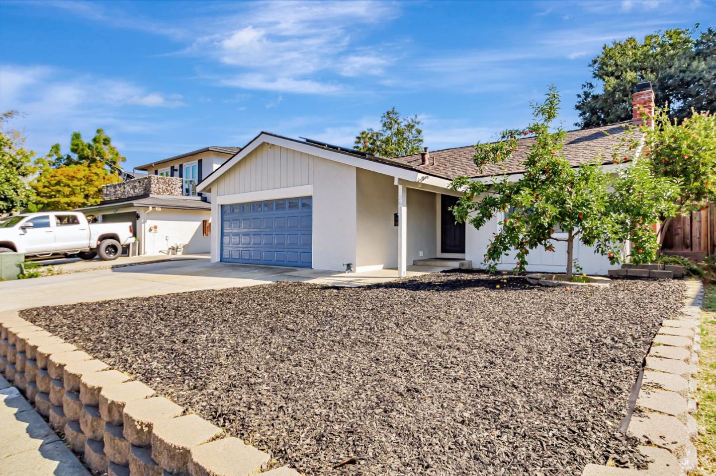 Detail Gallery Image 3 of 51 For 364 Utica Ln, San Jose,  CA 95123 - 3 Beds | 2 Baths